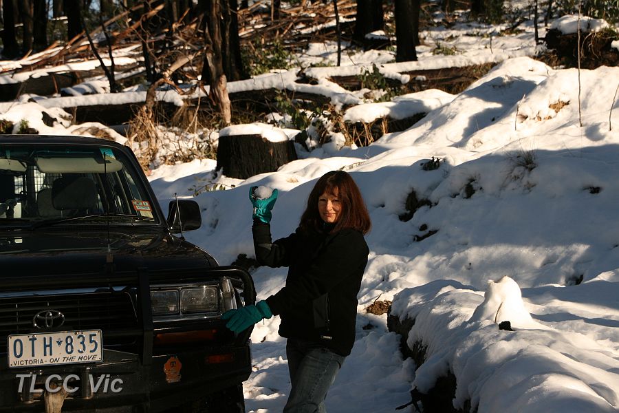 10-Nan prepares for a snow ball fight.JPG